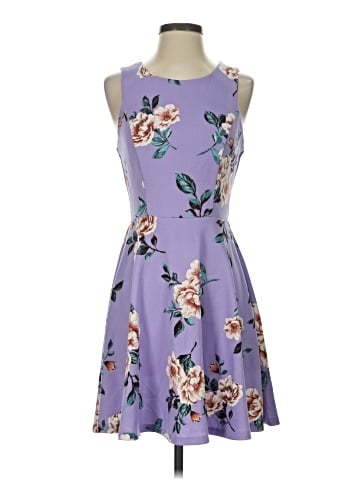 Francesca's Casual Dress (view 1)