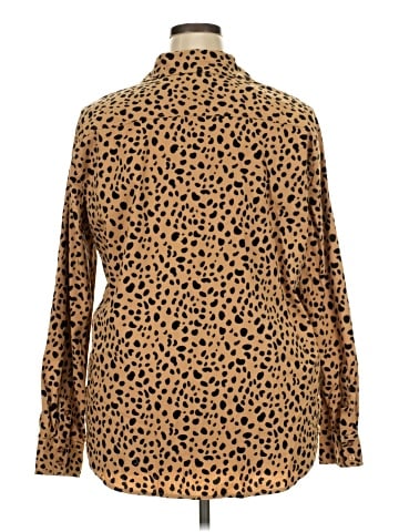 Crown & Ivy Long Sleeve Button-Down Shirt (view 2)