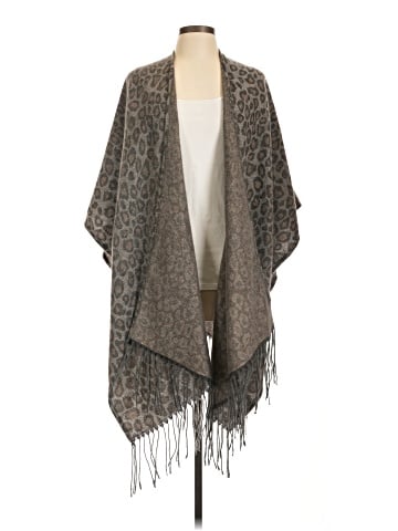 Woolrich Poncho (view 1)