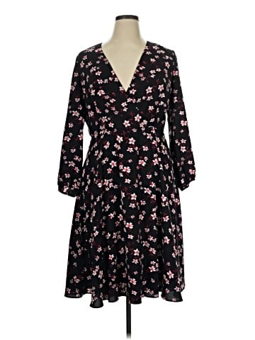 Ann Taylor Casual Dress (view 1)