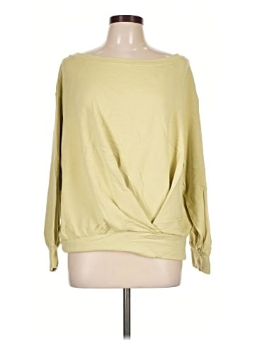 Lululemon Athletica 3/4 Sleeve T-Shirt (view 1)