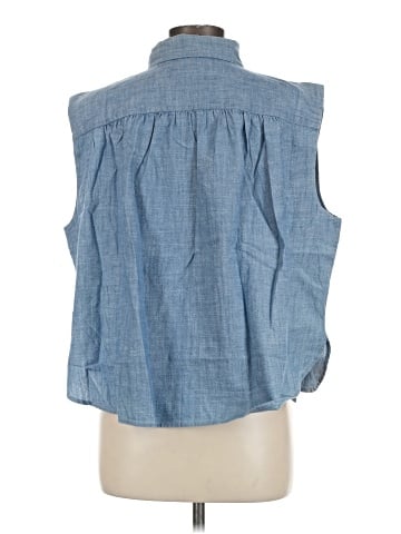 Levi's Sleeveless Button-Down Shirt (view 2)