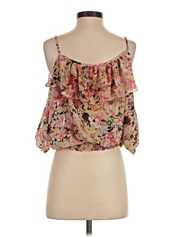 XOXO Sleeveless Blouse (view 2)