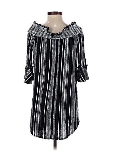 Derek Heart 3/4 Sleeve Top (view 2)
