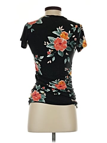Market and Spruce Short Sleeve Top (view 2)