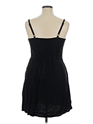 Old Navy Casual Dress (view 2)