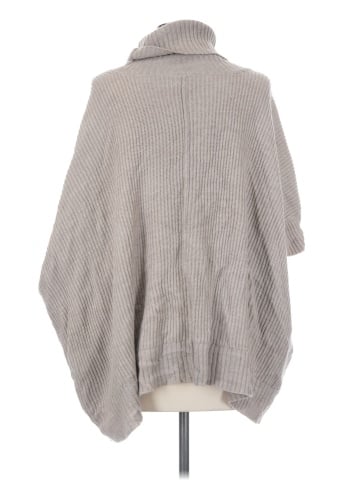 Alya Poncho (view 2)