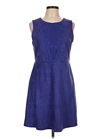 Romeo & Juliet Couture Casual Dress (view 1)