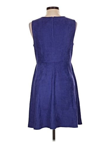 Romeo & Juliet Couture Casual Dress (view 2)