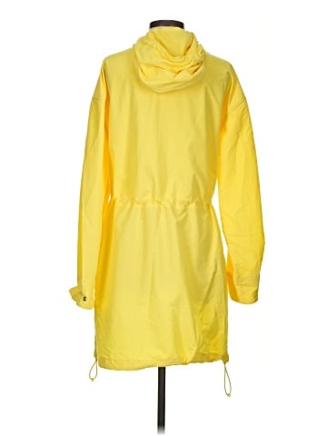 Everlane Raincoat (view 2)