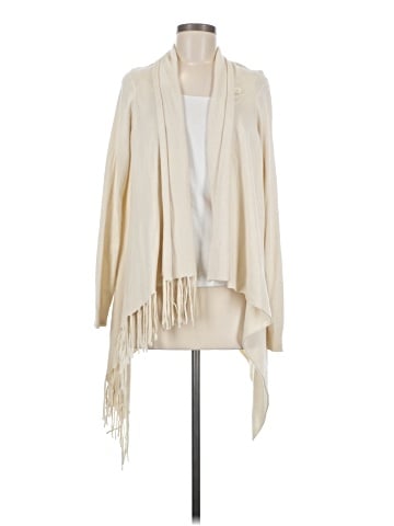 Lovestitch Poncho (view 1)