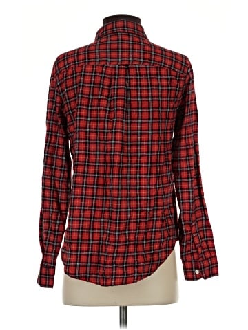 Old Navy Long Sleeve Button-Down Shirt (view 2)