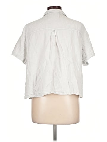 Old Navy Short Sleeve Button-Down Shirt (view 2)