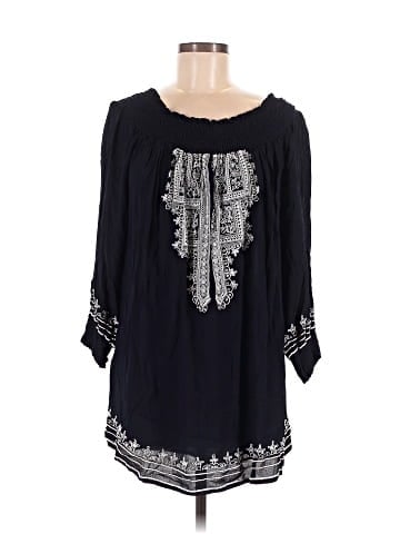 Tularosa 3/4 Sleeve Blouse (view 1)