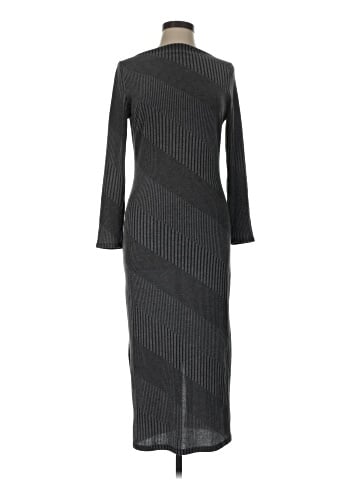 Le Lis Casual Dress (view 1)