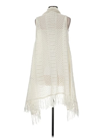Takara Poncho (view 2)