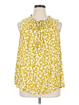 Studio B by BOBEAU Tank Top (view 1)