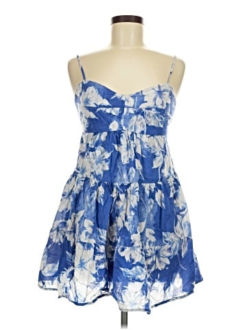 Olivaceous Sleeveless Top (view 1)
