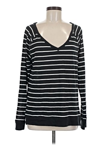 Victoria's Secret Pink Long Sleeve T-Shirt (view 1)