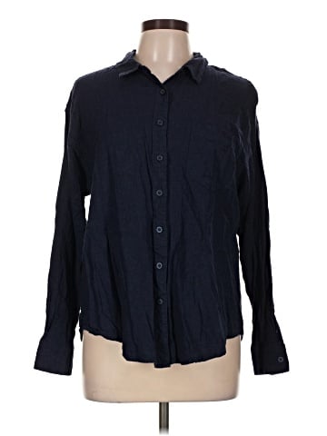 Maurices Long Sleeve Button-Down Shirt (view 1)