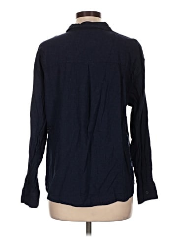 Maurices Long Sleeve Button-Down Shirt (view 2)