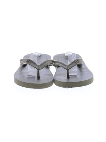 Gap Flip Flops (view 2)