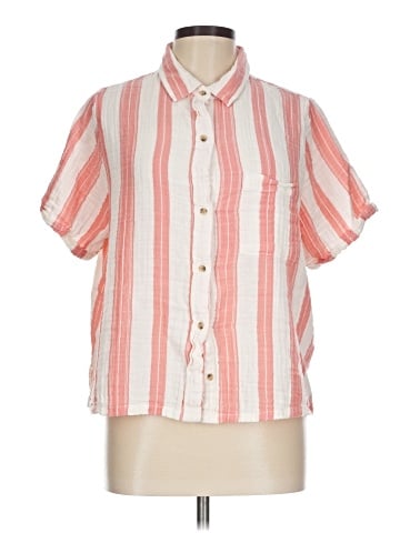 Old Navy Short Sleeve Button-Down Shirt (view 1)