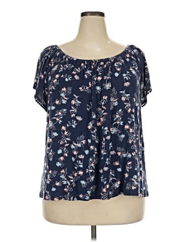 KRISTIN NICOLE Short Sleeve T-Shirt (view 1)
