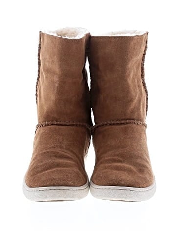 Ugg Boots (view 2)