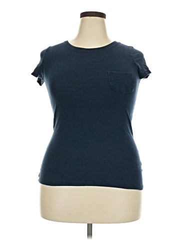 Universal Thread Short Sleeve Top (view 1)