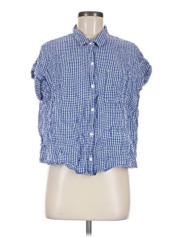 Old Navy Short Sleeve Button-Down Shirt (view 1)