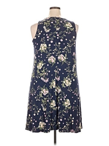 Old Navy Casual Dress (view 2)