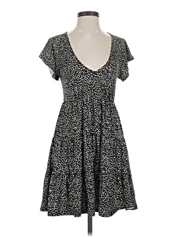 Urban Outfitters Casual Dress (view 1)