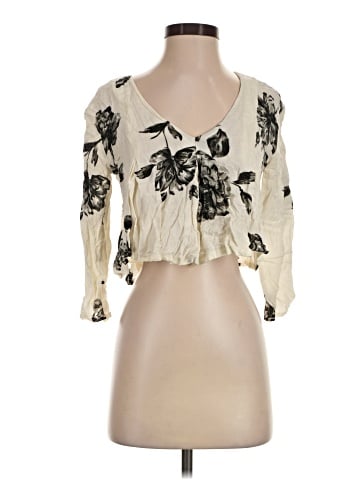 Kimchi Blue 3/4 Sleeve Blouse (view 1)