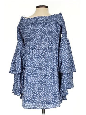 Illa Illa Casual Dress (view 2)