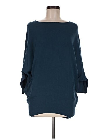 Jolie Poncho (view 1)