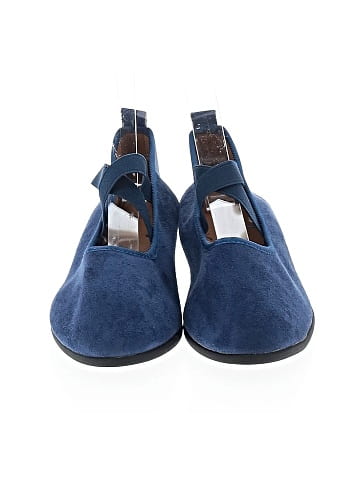 Unbranded Flats (view 2)