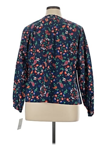 Croft & Barrow Long Sleeve Blouse (view 2)