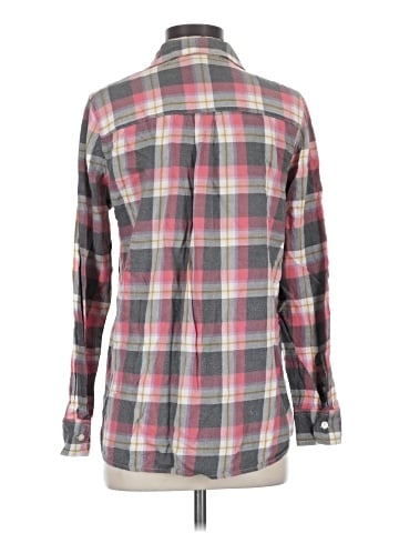 Old Navy Long Sleeve Button-Down Shirt (view 2)