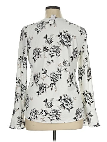White House Black Market 3/4 Sleeve Blouse (view 2)