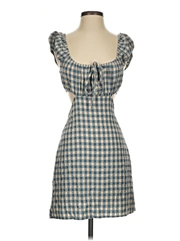 Le Lis Casual Dress (view 1)