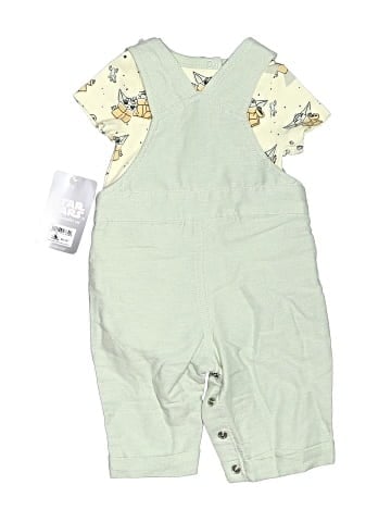Star Wars Short Sleeve Outfit (view 2)