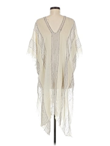 Do Everything in Love Poncho (view 2)