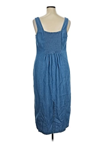 Old Navy Casual Dress (view 2)