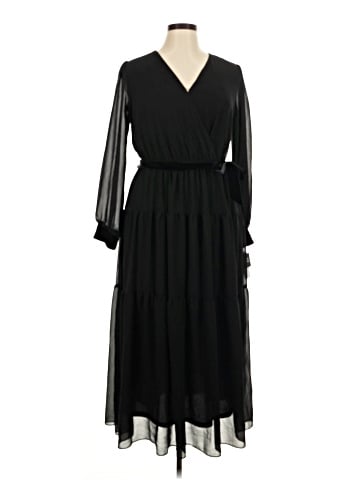 Signature by Robbie Bee Casual Dress (view 1)