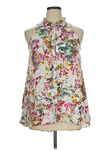 Casual Studio Sleeveless Button-Down Shirt (view 1)