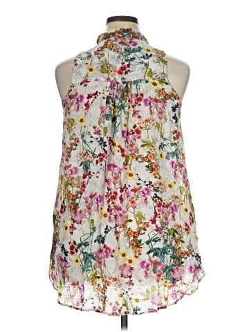 Casual Studio Sleeveless Button-Down Shirt (view 2)