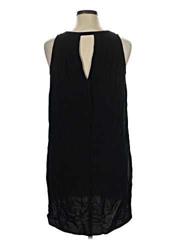 Old Navy Casual Dress (view 2)