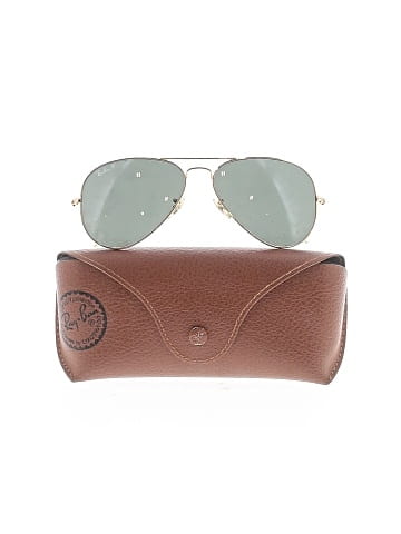 Ray-Ban Aviator Classic Sunglasses (view 2)