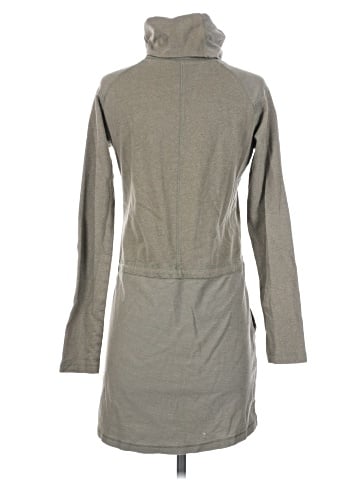 Mountain Hardwear Casual Dress (view 2)